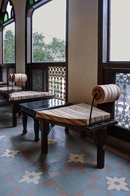 ורנאסי Palace On Ganges - Heritage Hotel מראה חיצוני תמונה