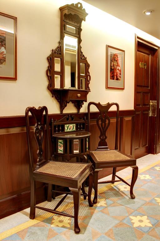 ורנאסי Palace On Ganges - Heritage Hotel מראה חיצוני תמונה