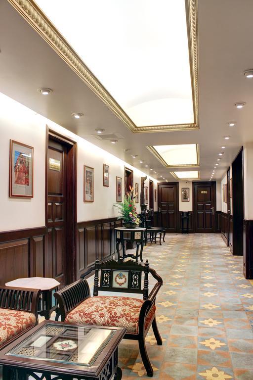 ורנאסי Palace On Ganges - Heritage Hotel מראה חיצוני תמונה