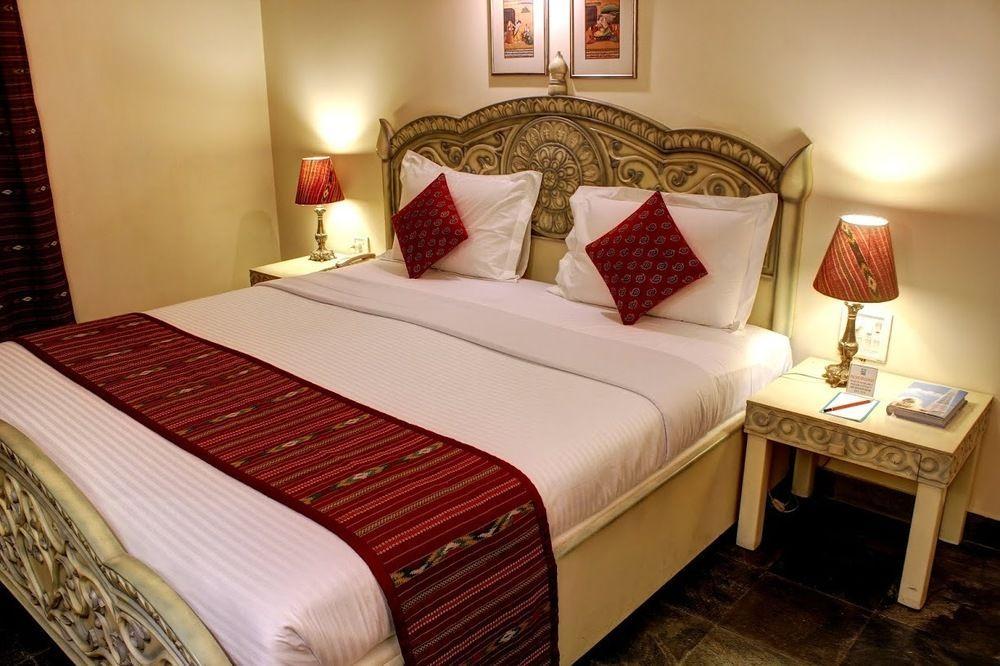 ורנאסי Palace On Ganges - Heritage Hotel מראה חיצוני תמונה